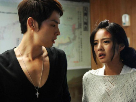 Chồng mượn tiền cho bồ đẻ ở bệnh viện quốc tế, tình cờ đụng mặt một sản phụ ở phòng VIP mà trợn mắt chết đứng