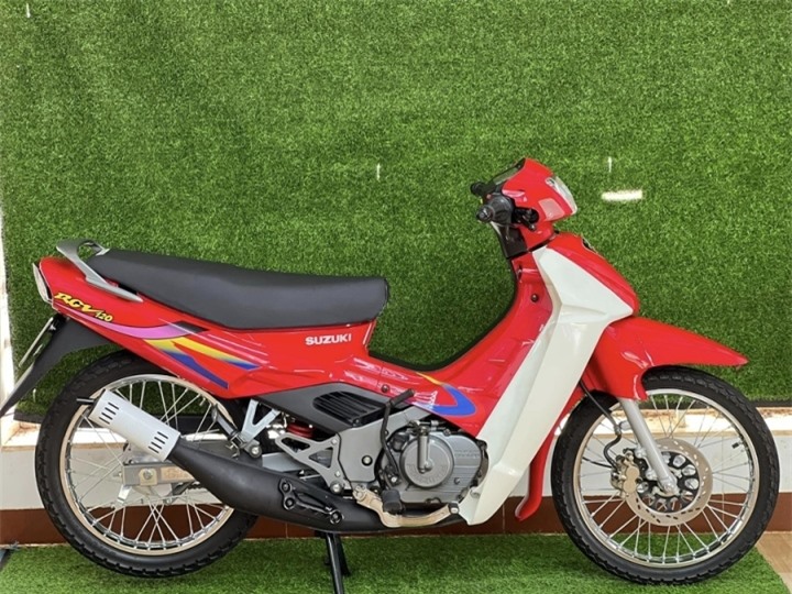 Suzuki RGV 120. (Ảnh: Facebook)