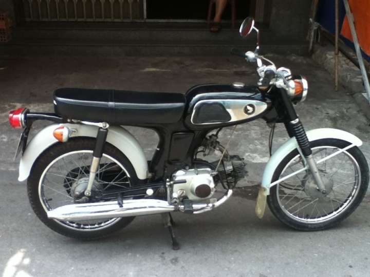 Những mẫu xe côn tay huyền thoại khiến dân chơi mê mẩn một thời 