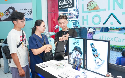 Mở bán bộ đôi smartphone Galaxy Z5 series