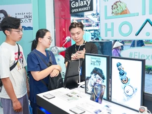 Mở bán bộ đôi smartphone Galaxy Z5 series