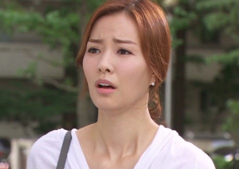 Đến nhà bạn trai chơi, đầu óc tôi quay cuồng khi vừa nhìn thấy bố chồng tương lai bước xuống xe