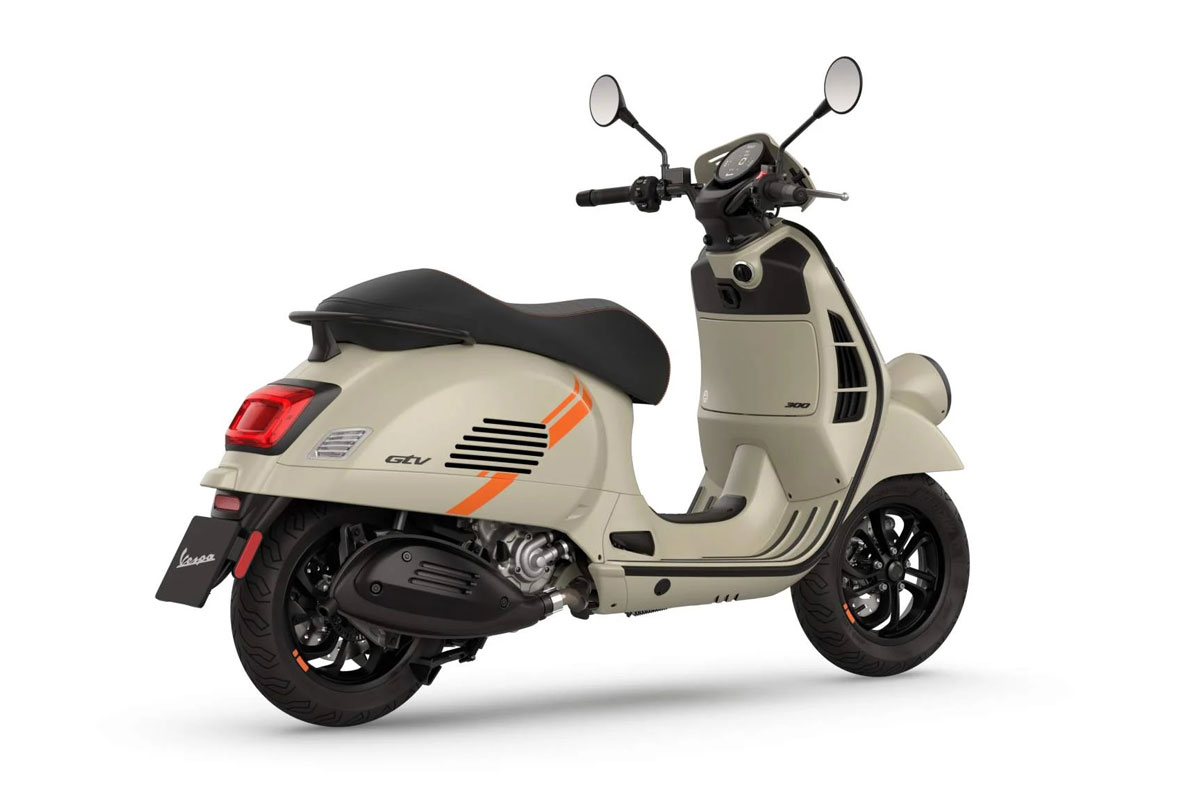 Cận cảnh đối thủ mới của Honda SH 350i tại Việt Nam, giá 159,8 triệu đồng