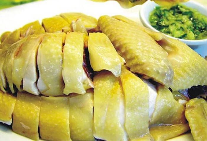 Luộc gà đừng chỉ dùng muối và nước lã: Đây mới là loại nước dùng để luộc gà chuẩn nhất