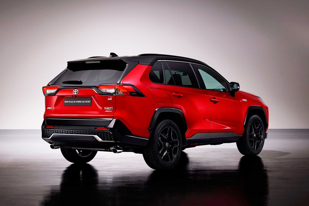 Toyota RAV4 GR Sport PHEV ra mắt tại Đông Nam Á, giá hơn 1,8 tỷ đồng