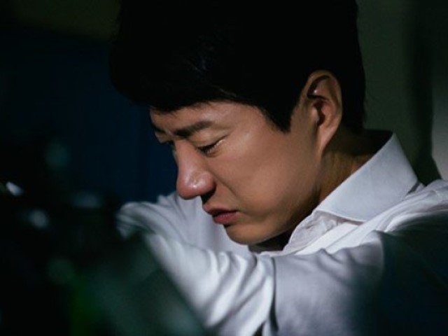 Nhìn thấy ảnh người yêu cũ của vợ sắp cưới, tôi hoang mang không biết nên tiến tới hay dừng lại