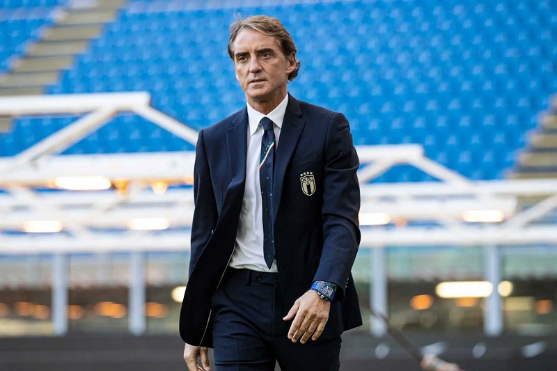 Roberto Mancini từ chức HLV trưởng ĐT Italia
