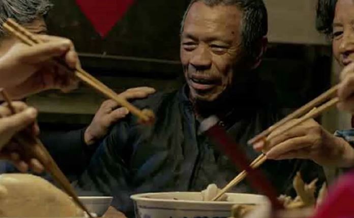 Phúc trong nửa đời sau ít hay nhiều, chỉ cần nhìn vào ”bát cơm” của một người là có thể thấy