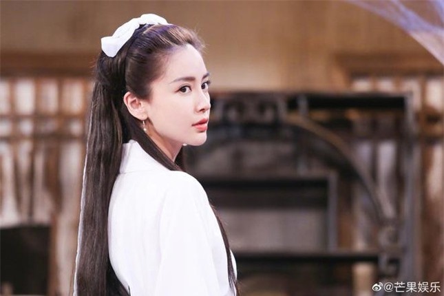 Đi tìm Tiểu Long Nữ kiều diễm nhất: Lý Nhược Đồng, Lưu Diệc Phi hay Angelababy? ảnh 11