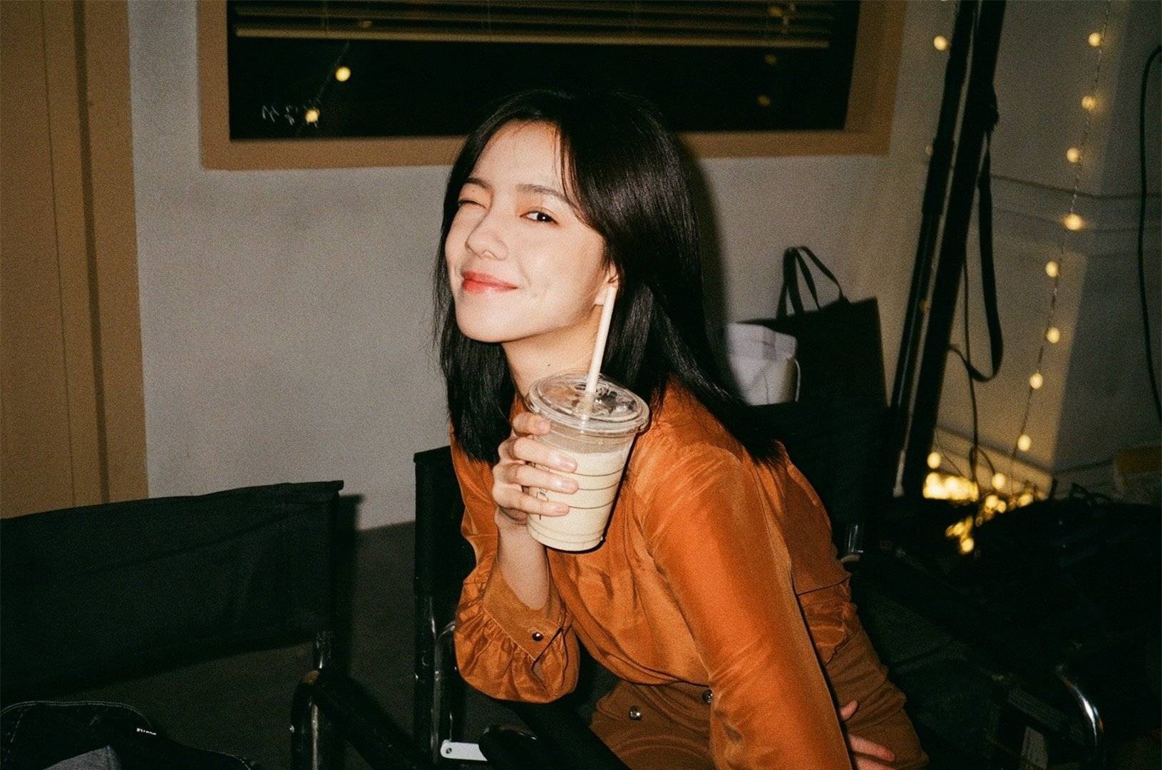 Nhan sắc nữ diễn viên đóng Hoàng Dung 'Anh hùng xạ điêu' hút 200 triệu lượt xem ảnh 13