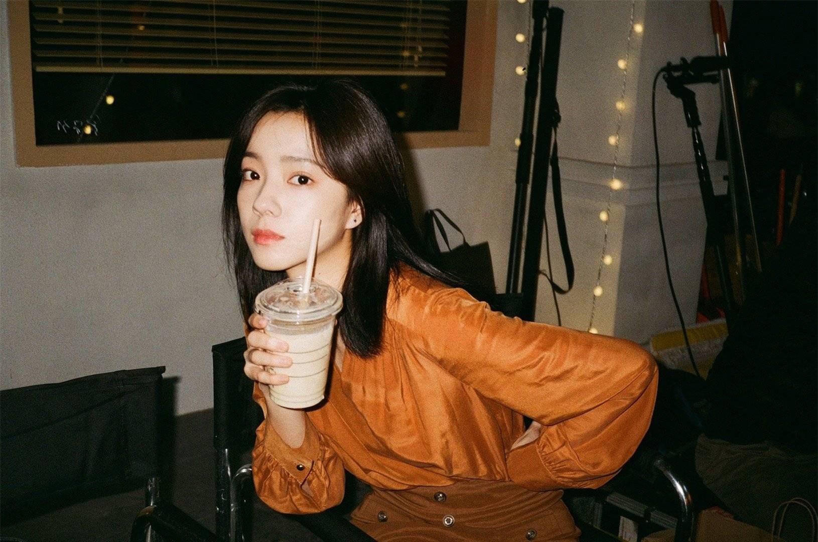 Nhan sắc nữ diễn viên đóng Hoàng Dung 'Anh hùng xạ điêu' hút 200 triệu lượt xem ảnh 14