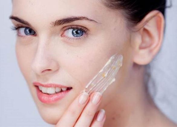 Cách dùng kem chống nắng đúng cách, không bị vón cục