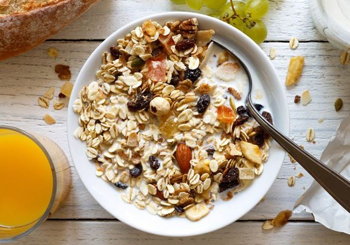 Những thực phẩm hỗ trợ cực tốt cho việc làm đẹp da, chống lão hóa