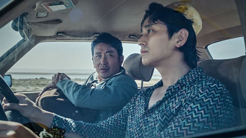 Bộ phim khiến “thái tử” Ju Ji-hoon phải tăng 12kg để diễn xuất tung teaser trailer nghẹt thở từng giây