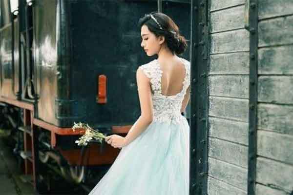 Tôi lập tức bỏ đi trong ngày cưới vì hành động của mẹ chồng