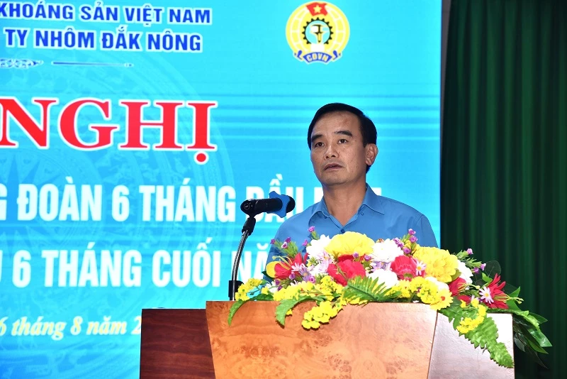 Ông Lê Thanh Xuân – Chủ tịch Công đoàn Than - Khoáng sản Việt Nam, phát biểu tại hội nghị.