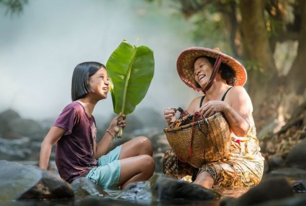 Cuộc sống có 1 việc vô ích, nhưng hàng triệu người vẫn đổ xô làm để rồi tự chuốc lấy khổ