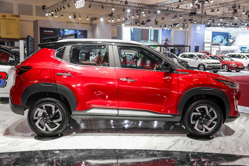 SUV động cơ tăng áp, giá gần 440 triệu đồng