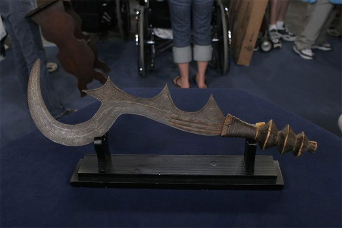 Khám phá vũ khí  "Tử hình đao" của bộ tộc Ngombe ở Congo