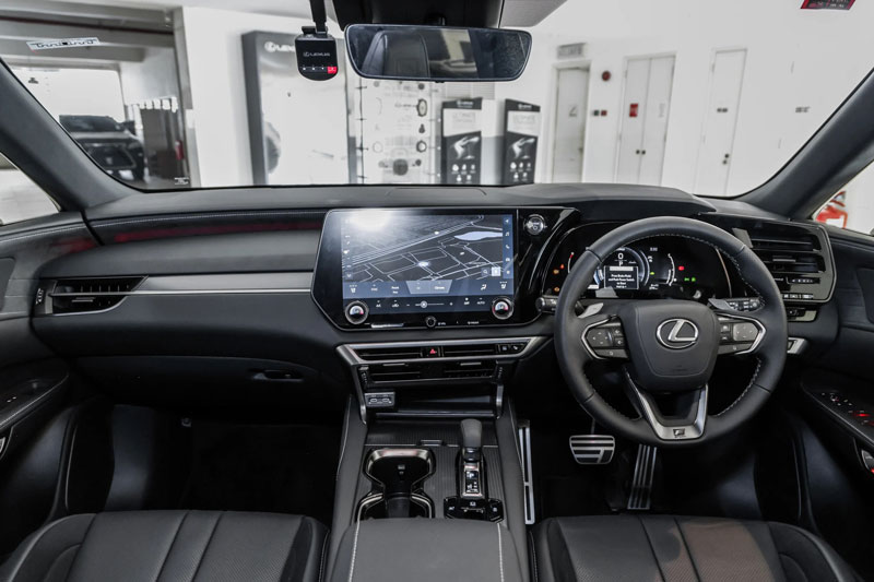 Lexus RX500h F Sport 2023 ra mắt, giá hơn 2,5 tỷ đồng