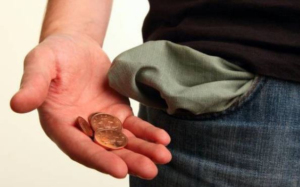 7 dấu hiệu cho thấy bạn đang nghèo “rớt mồng tơi”, đáng tiếc chính bạn còn chưa nhận ra