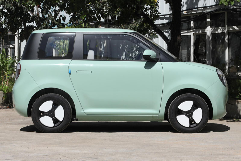 Xe điện mini phạm vi hoạt động 205km, giá gần 180 triệu đồng