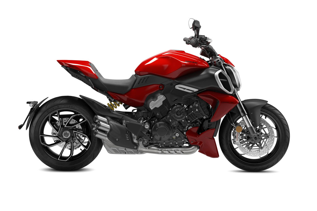 Top 10 môtô 4 xi lanh tốt nhất năm 2023