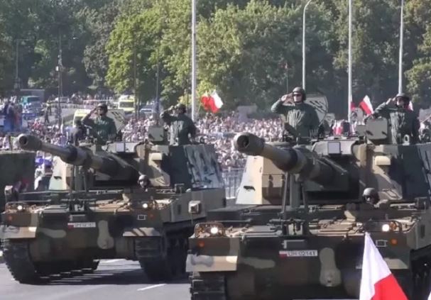 Quân sự thế giới hôm nay (19/8): Trung Quốc trang bị súng trường QBZ-192 cho lực lượng đặc nhiệm, Ba Lan có thêm pháo tự hành K9A1