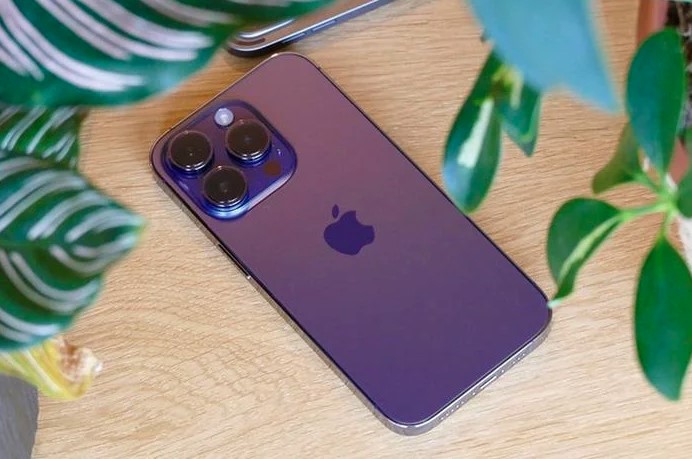 iPhone 14 và iPhone 14 Pro giảm giá mạnh tại Việt Nam