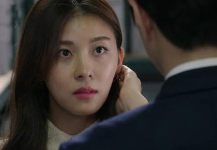 Phát hiện nhân tình của chồng có thai, vợ có pha xử lý “đi vào lòng người”