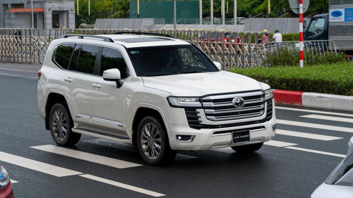 Toyota Land Cruiser tiếp tục phá vỡ kỷ lục doanh số tại Việt Nam