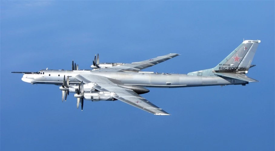 Nga tăng tốc nâng cấp oanh tạc cơ Tu-95MS lên chuẩn Tu-95MSM ảnh 7