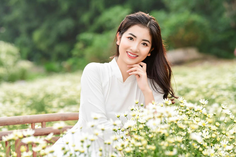 Diễn viên phim 'Làng trong phố' đang khiến khán giả tăng xông là ai?