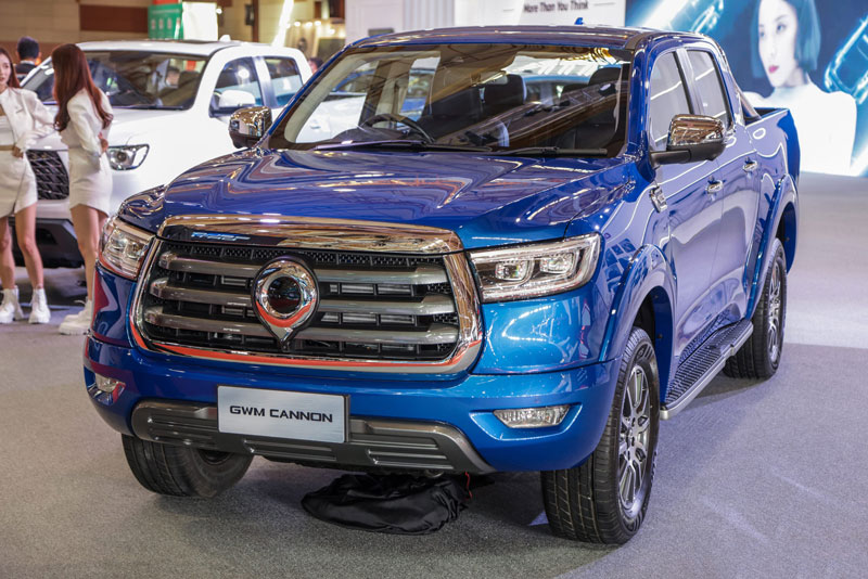 Xe tải động cơ tăng áp, dẫn động 4 bánh, giá gần 650 triệu đồng, ‘đe nẹt’ Ford Ranger