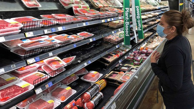 Người dân Mỹ đối mặt với thách thức khi dần cạn tiền tích lũy