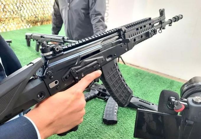 Kalashnikov ra mắt súng trường tấn công AK-19 sửa đổi đặc biệt