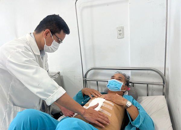 Đà Nẵng: Cắt gan thành công cho bệnh nhân ung thư gan và suy tim nặng