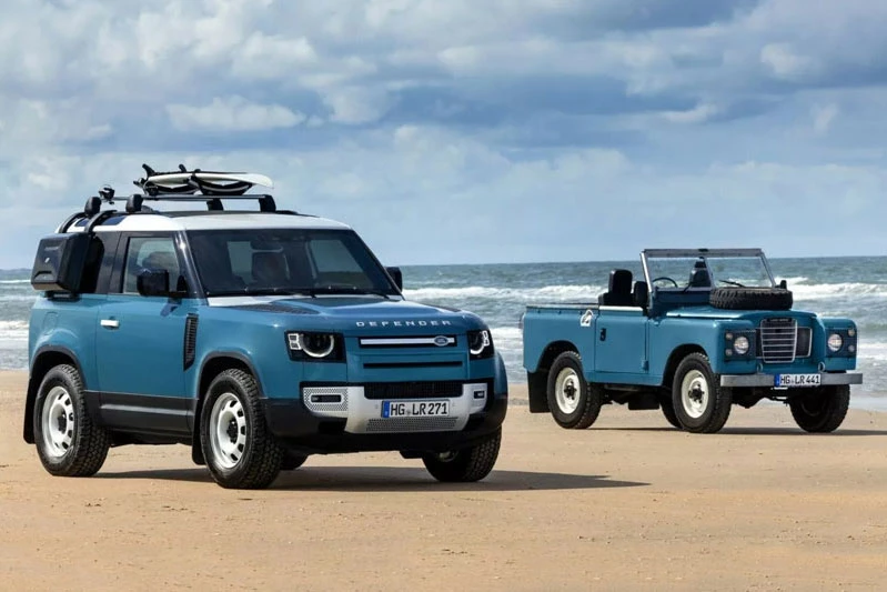 Land Rover Defender 90 Marine Blue Edition.
