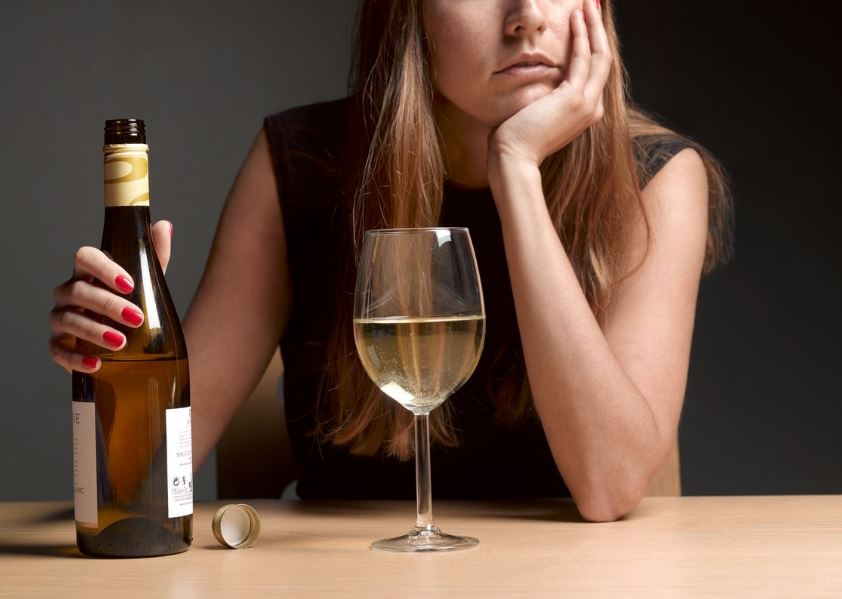 Những thói quen cần tránh để ngăn chặn biến chứng thai kì