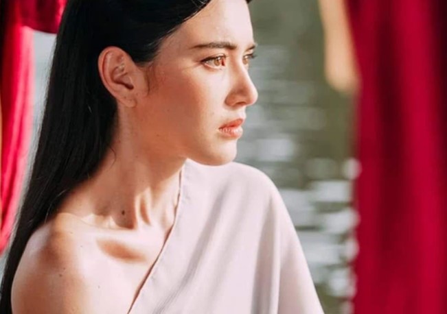 Đám tang bố chồng, tôi mua 10 bịch muối đến viếng trong sự ngỡ ngàng của mọi người