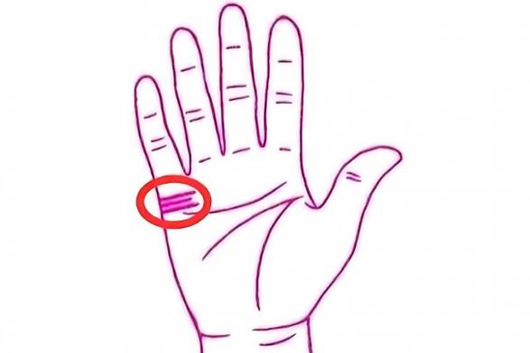 Nhìn ngón tay út 3 giây: Ai có điểm này là Thần Tài ‘đánh dấu’, vận đỏ hơn người