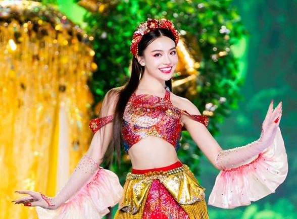 Nhan sắc "không đùa được đâu" của "cô Tấm" hot nhất mạng xã hội