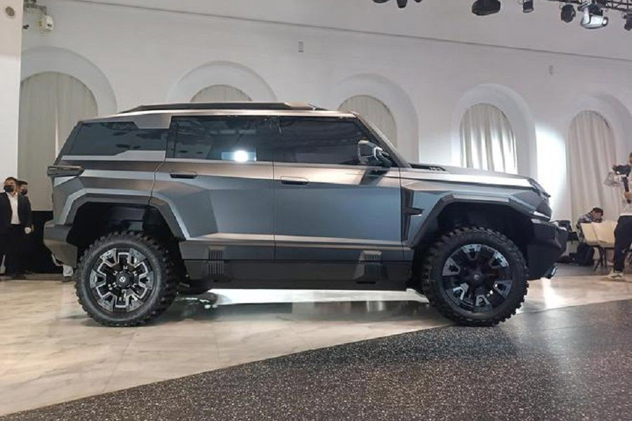 SUV được mệnh danh ‘quái vật offroad' ra mắt: Thiết kế cực hầm hố, mạnh hơn 1.000 mã lực