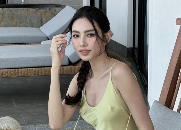 Bà trùm Hoa hậu tiết lộ lí Thùy Tiên không đón ông Nawat