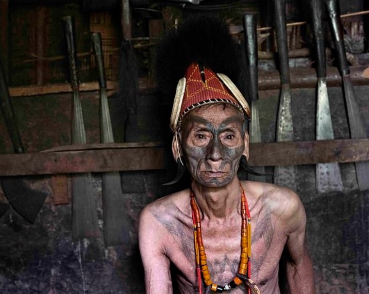 Những hình ảnh độc đáo của bộ tộc săn đầu người ở Ấn Độ