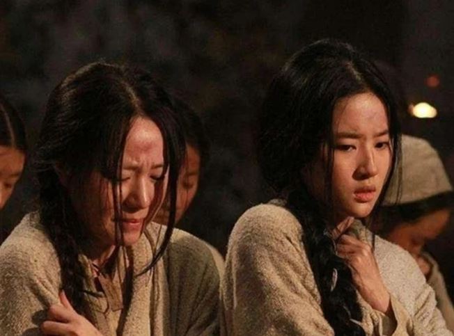 Cung nữ cũng cần tịnh thân giống thái giám, vì sao họ phải làm vậy?