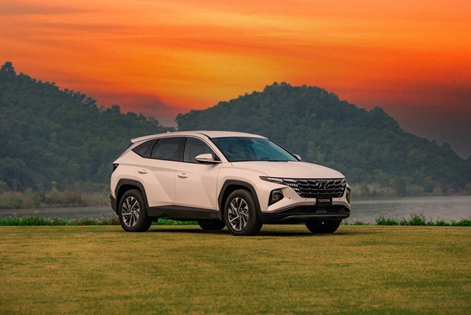 Giá lăn bánh Hyundai Tucson cuối tháng 8/2023: Rẻ hơn Honda CR-V, nhăm nhe lật đổ Mazda CX-5