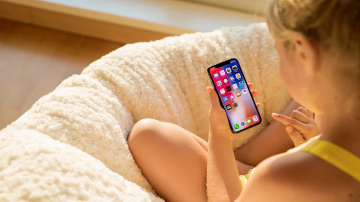 Smartphone Android hay iPhone, thứ nào phù hợp cho trẻ em hơn?