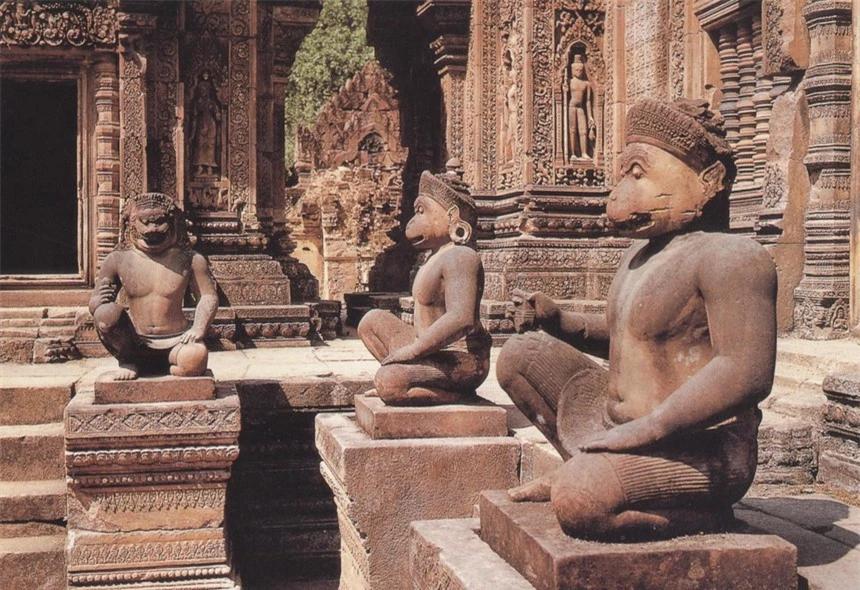 Những bí mật được ẩn giấu trong Angkor Wat bị lãng quên - Ảnh 4.