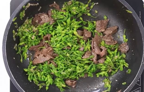 Bò xào thiên lý, ngon miệng đủ chất lại dễ đưa cơm